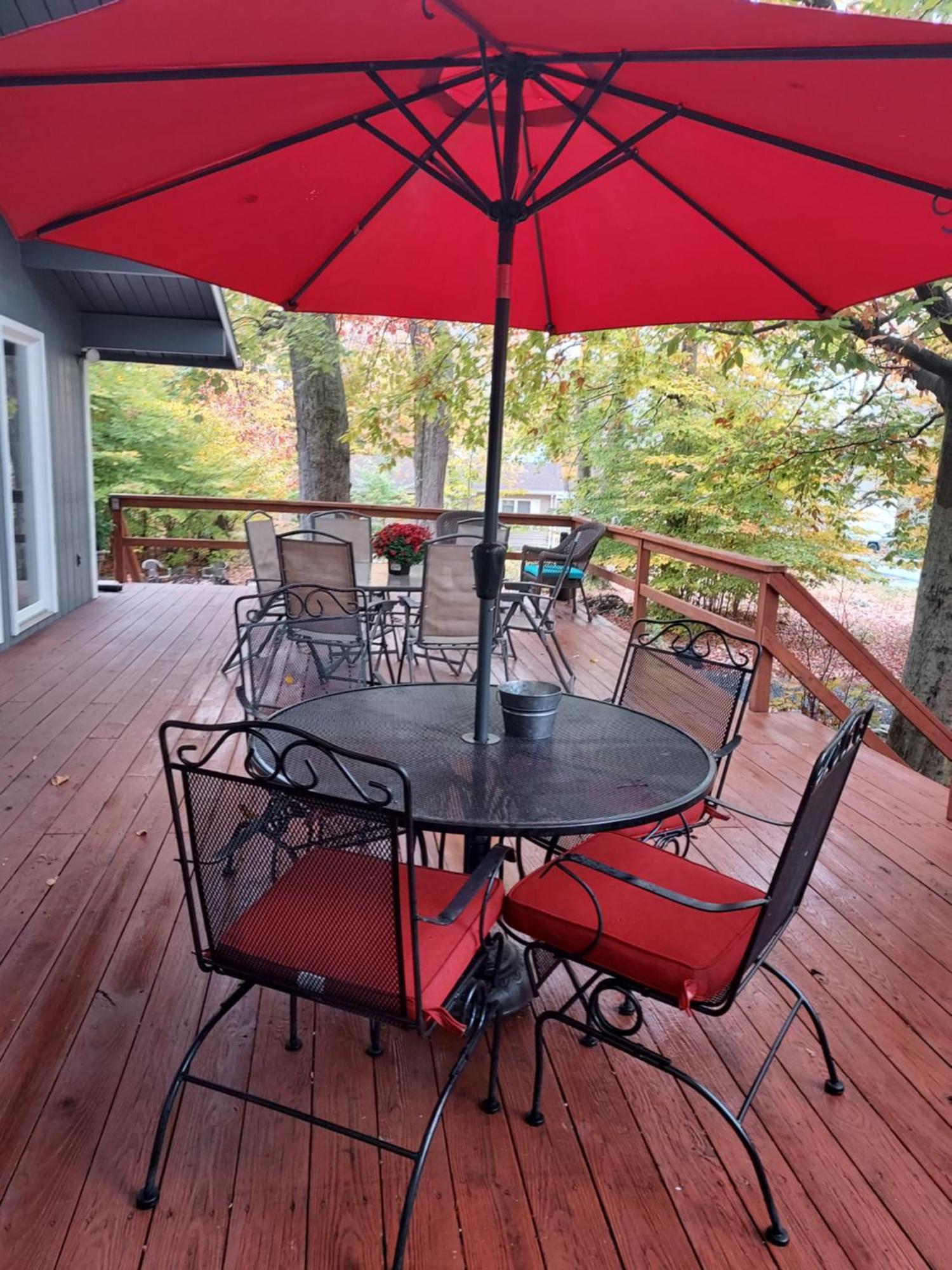Chic And Stylish Home Hot Tub,4 Bedrooms, Game Movie Room, Firepit, Arcades, Playground On Site 2 Min Walk From Pool And Lake Tobyhanna 외부 사진