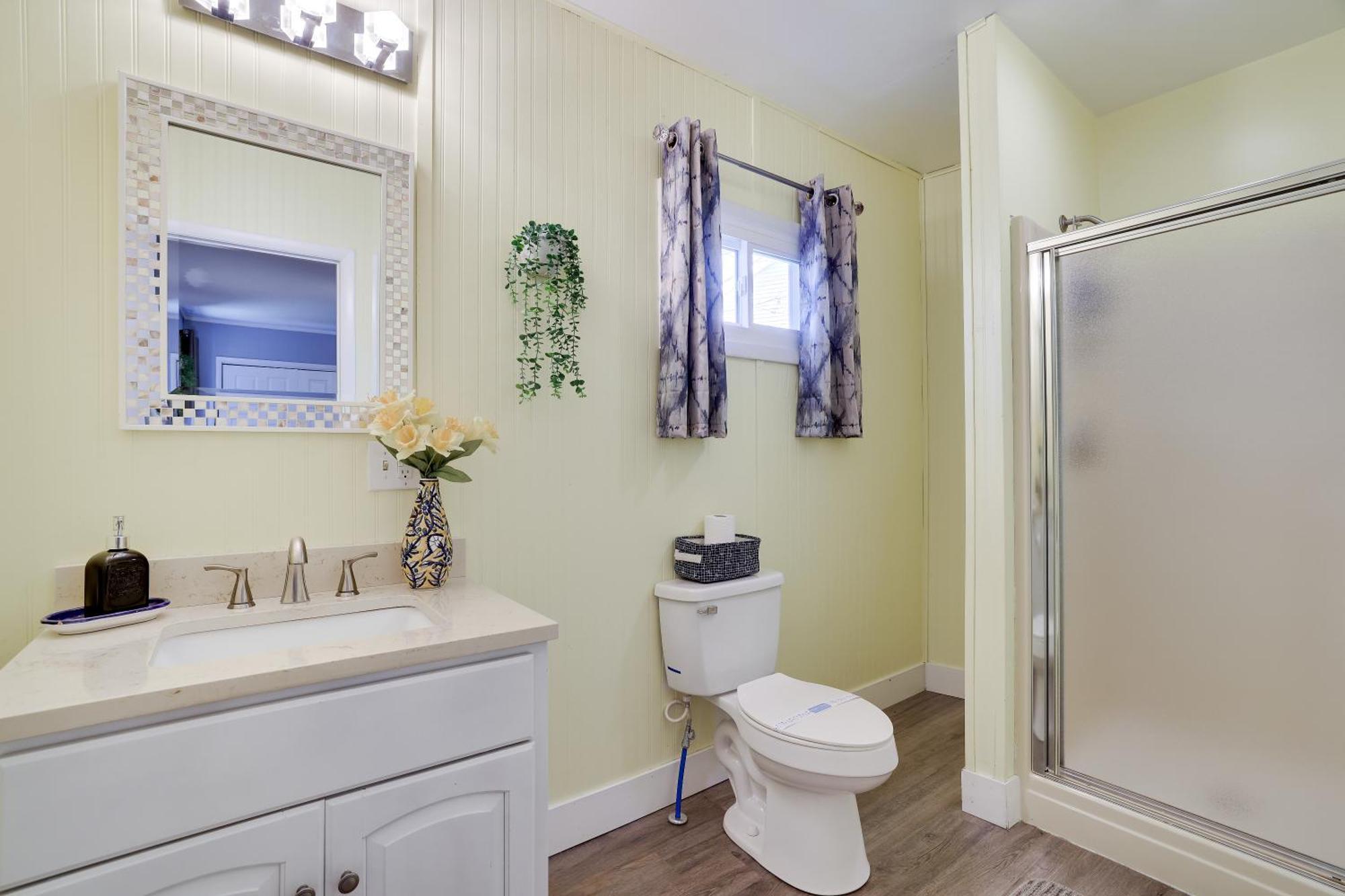 Chic And Stylish Home Hot Tub,4 Bedrooms, Game Movie Room, Firepit, Arcades, Playground On Site 2 Min Walk From Pool And Lake Tobyhanna 외부 사진